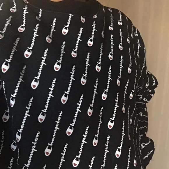 Champion Black Reverse Weave Logo Pattern Crewneck - Picture 4 of 5